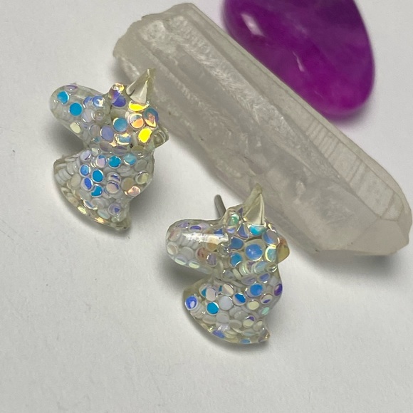 ๐Sale ๐2 for $10 NWOT fun fantasy sparkle confetti unicorn post earrings - Picture 3 of 5